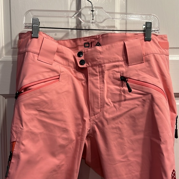 Stio Environ Women ski pant shell like new condition bubblegum pink large - Picture 5 of 10